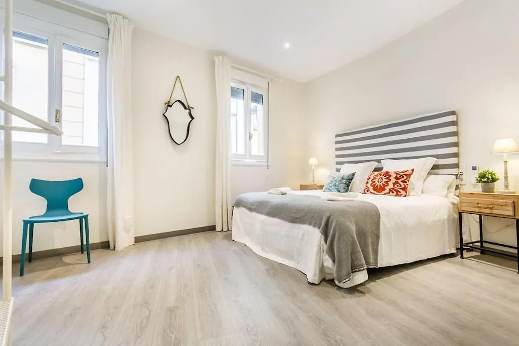 Holi-Rent Harinas Apartment Seville Spain