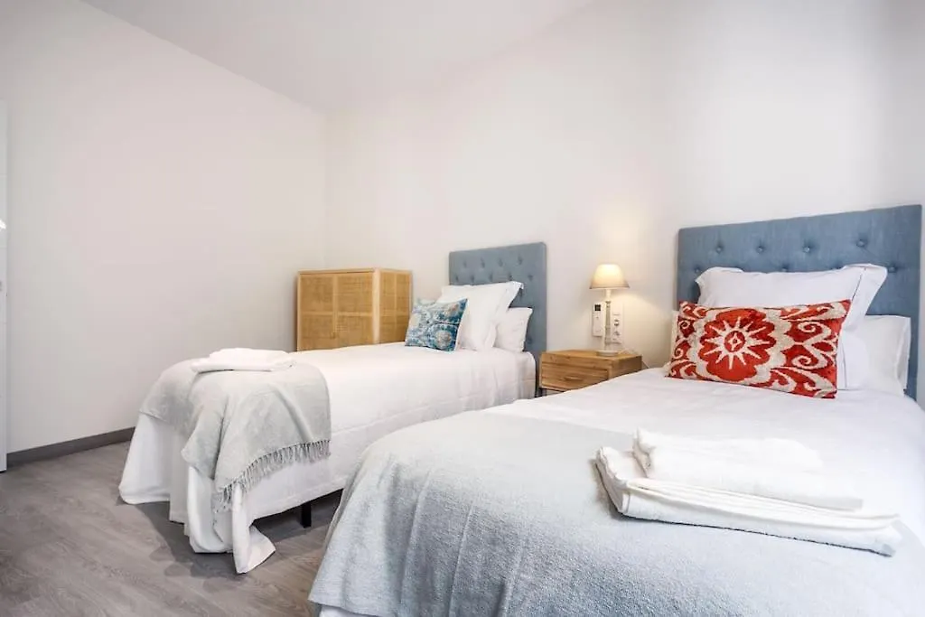 Holi-Rent Harinas Apartment Seville 0*,